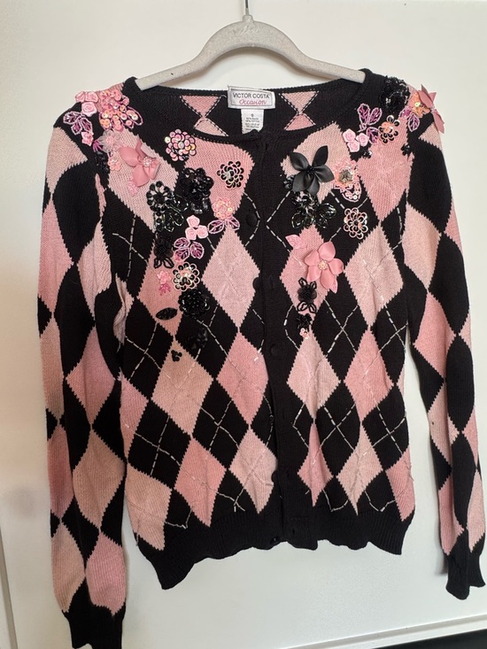 Victor Costa Sweaters - VTG beaded cardi with floral appliqué